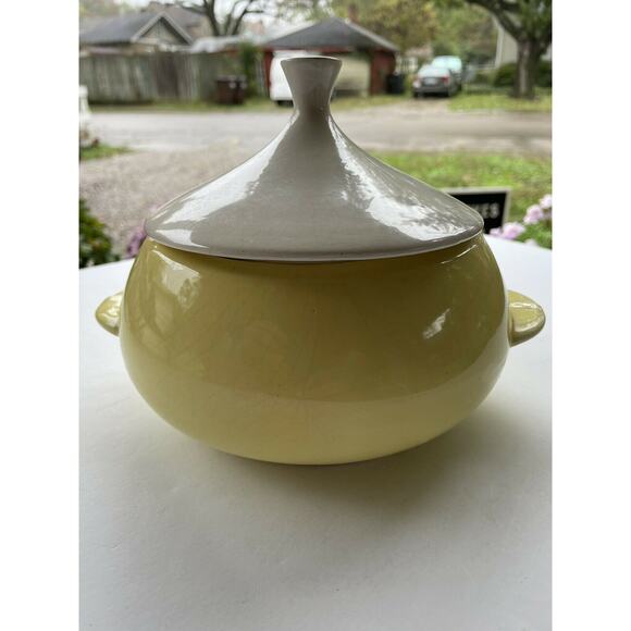 vtg covered dish calif pottery yellow white top SC3 mcm Calif USA mark on bottom - Picture 1 of 11